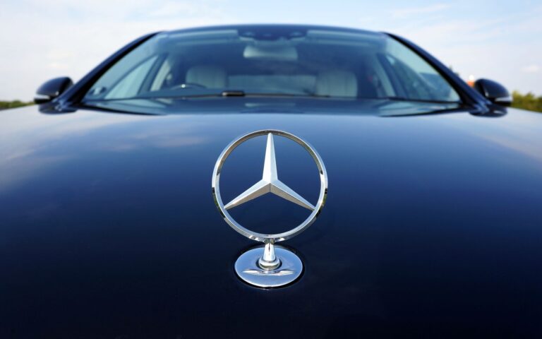 Mercedes favouritism claims